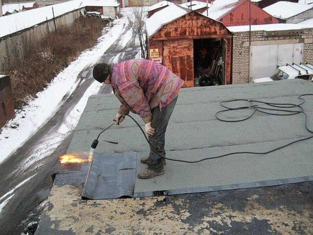 Чем покрыть крышу гаража вместо рубероида