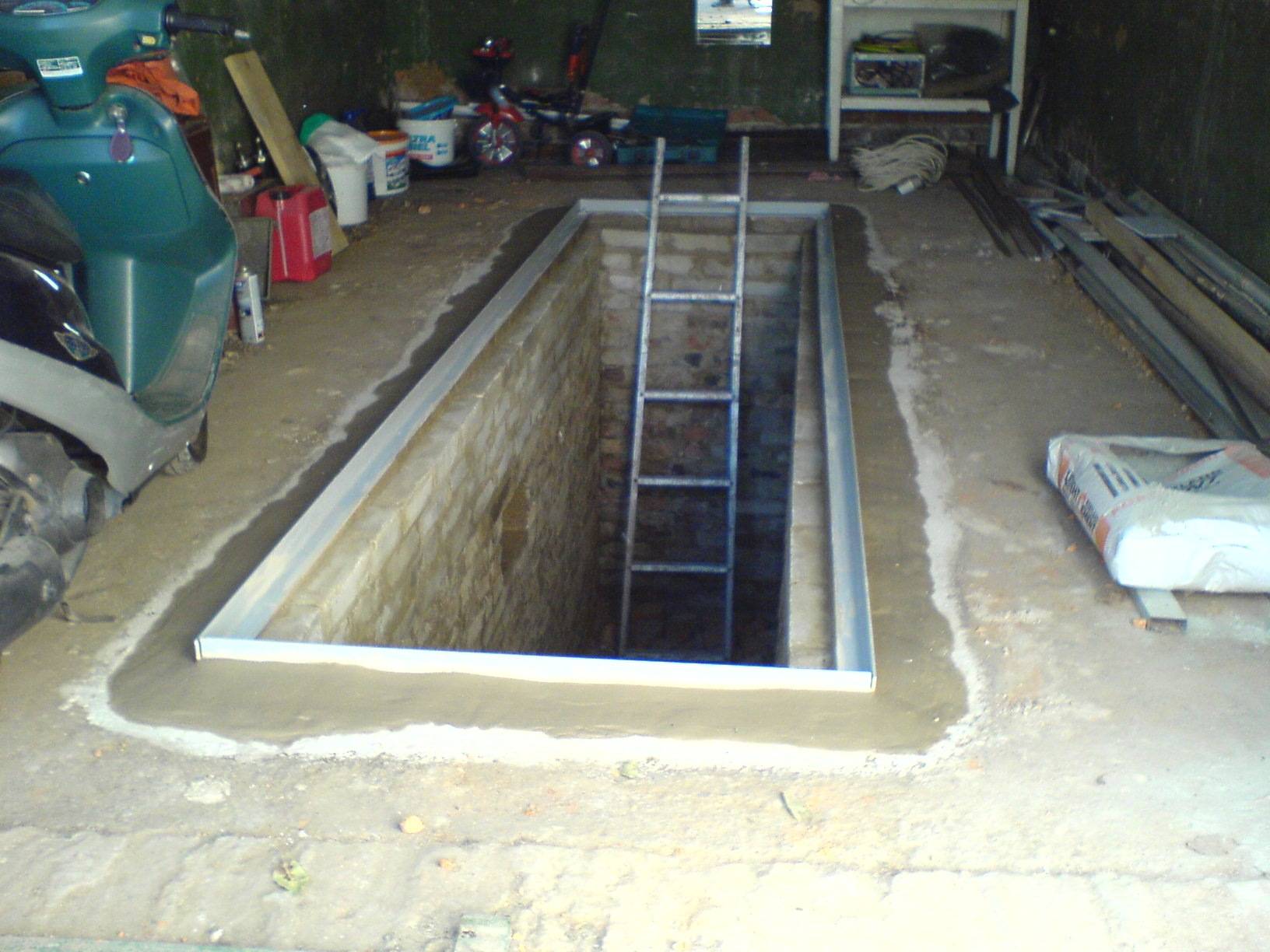 Смотровая яма в гараже своими руками - размеры погреба и видео о гидроизоляции ямы