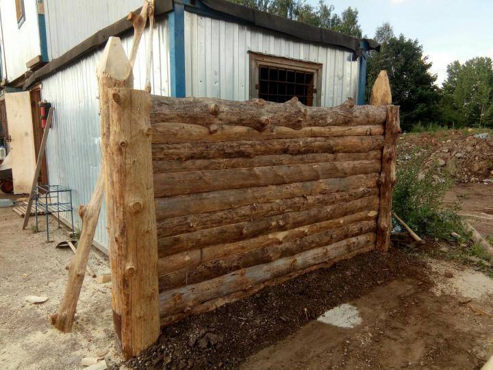Красивый забор из обычного горбыля своими руками