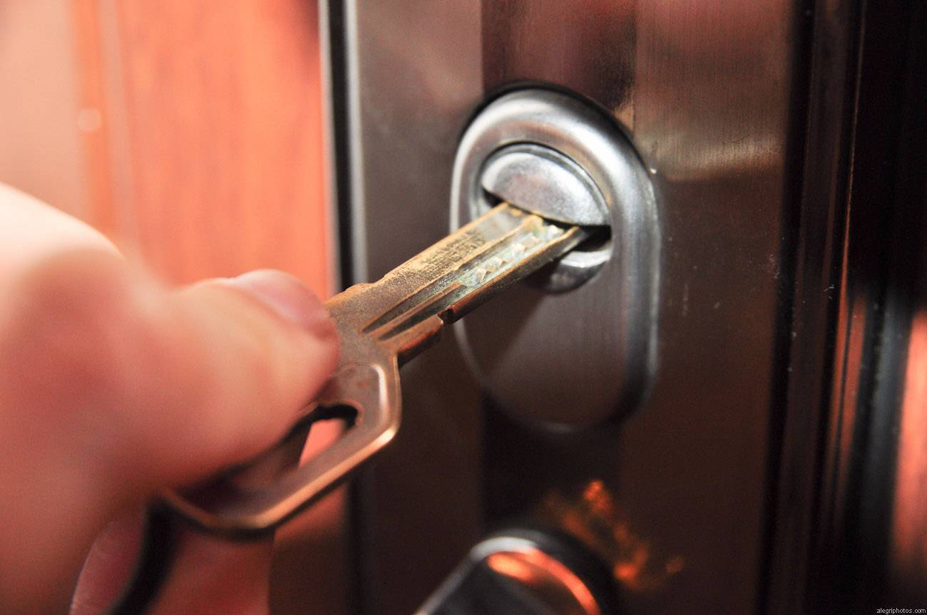 Как открыть дверь без ключа: советы и рекомендации | двери дома