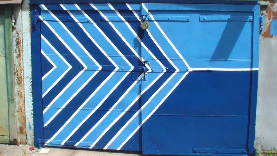 Краска для гаражных ворот: видео-инструкция по покраске гаража, чем и как покрасить, фото
краска для гаражных ворот: видео-инструкция по покраске гаража, чем и как покрасить, фото