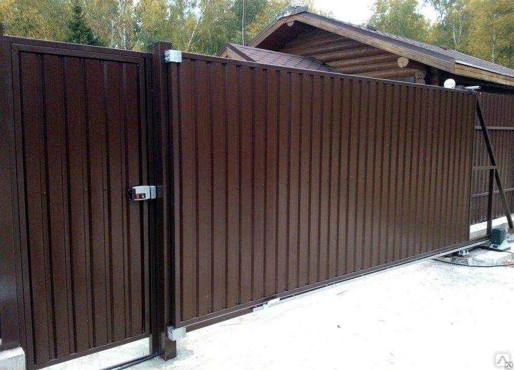 Заборы из профнастила, виды, характеристики - фото примеров