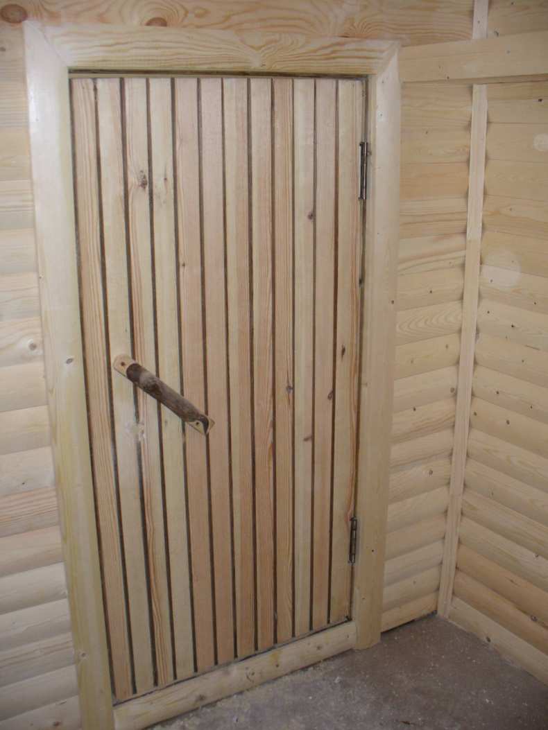 Двери банные в парилку: размеры с коробкой, какую входную дверь лучше поставить в парную, из дерева, пластиковую, стеклянную