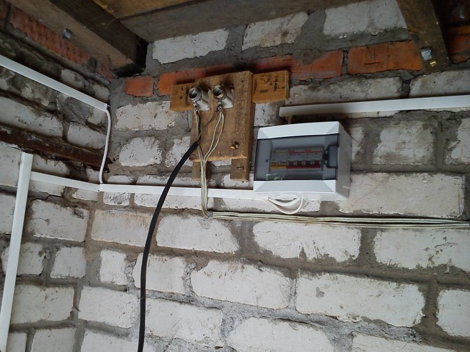 Какой счетчик электроэнергии лучше поставить в частном доме?