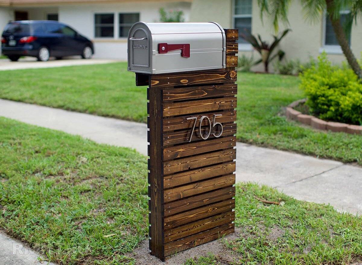 Почтовый ящик на забор из профнастила
