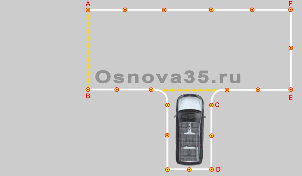 Упражнение въезд в бокс для автошколы на автодроме