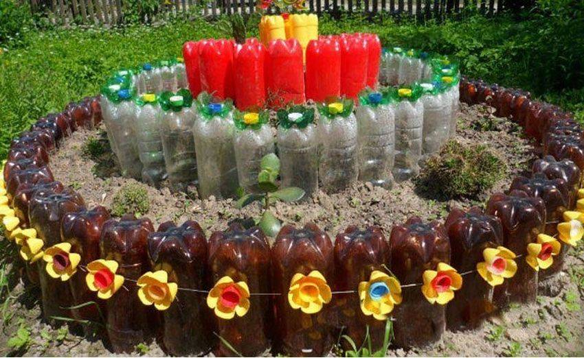 Поделки из пластиковых бутылок для огорода: топ - 110 идей с фото