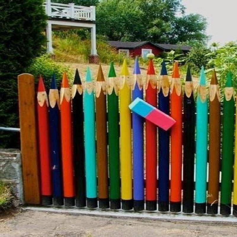 Забор в виде карандашей — особенности, назначение, порядок сборки, полезные советы