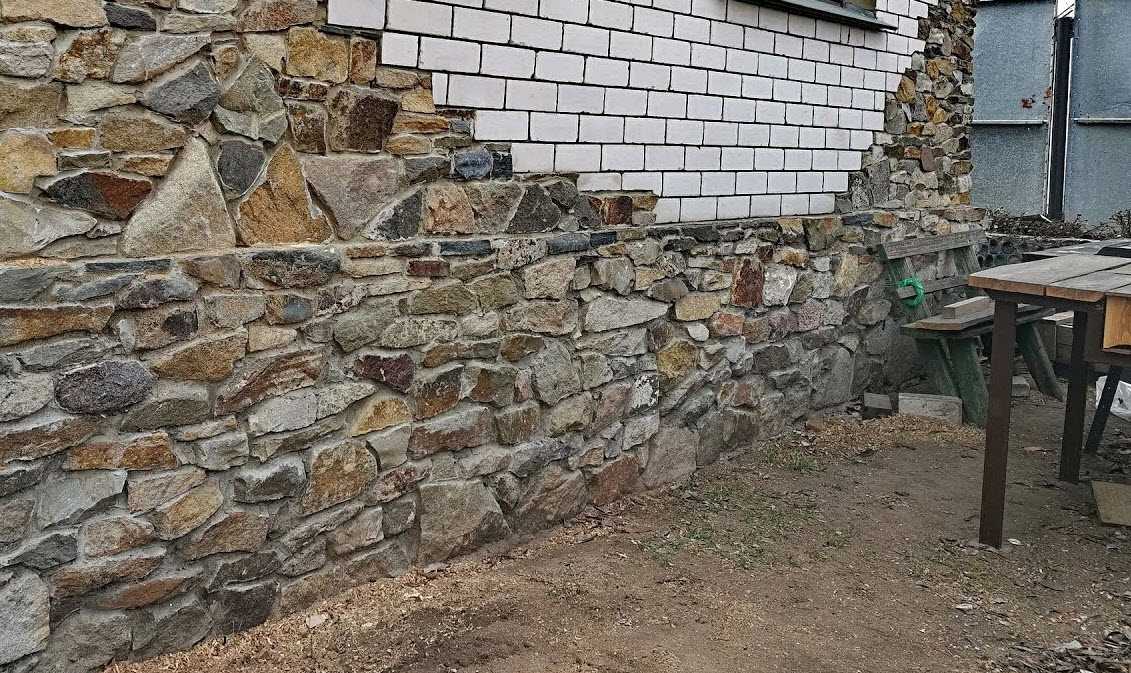 Как сделать забор из камня своими руками: пошаговое ограждение участка