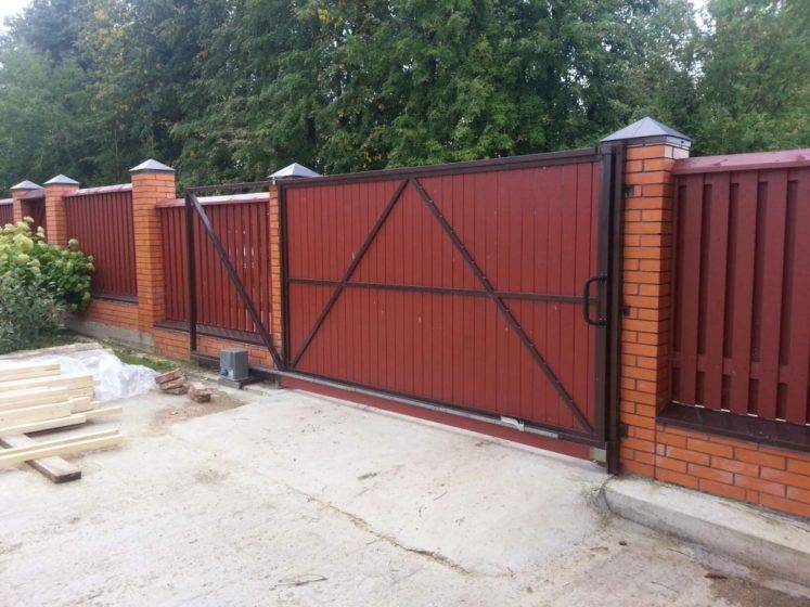 Откатные ворота для дачного участка — sdelayzabor.ru