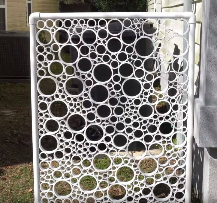 Забор из пластиковых труб своими руками для дачи