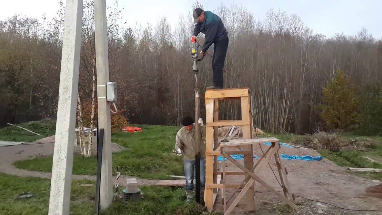 На какую глубину нужно закапывать столбы при постройке забора — sdelayzabor.ru