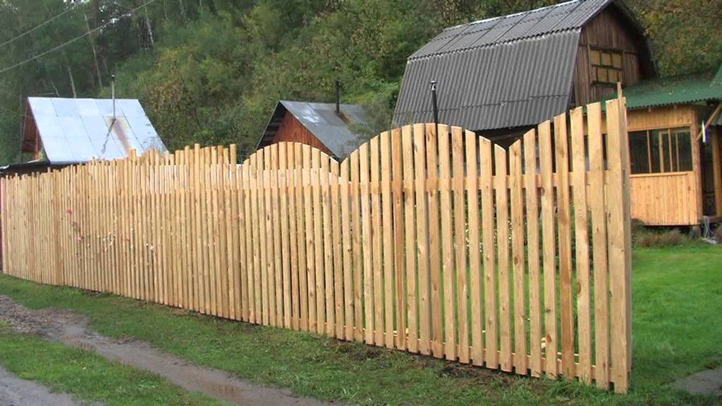 Как я построил первый деревянный забор своими руками