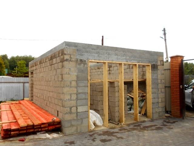 Гараж из керамзитобетонных блоков своими руками: этапы строительства